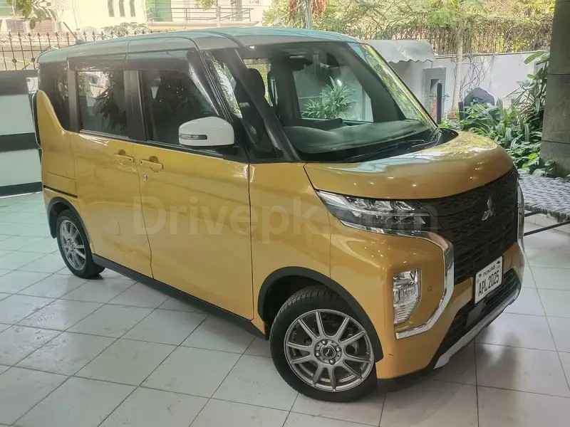 Mitsubishi Ek X 2022