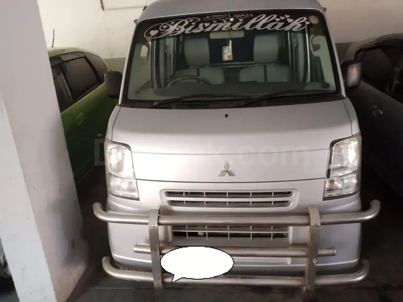 Mitsubishi Minicab Bravo 2014