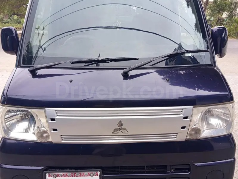 Mitsubishi Town Box 2011
