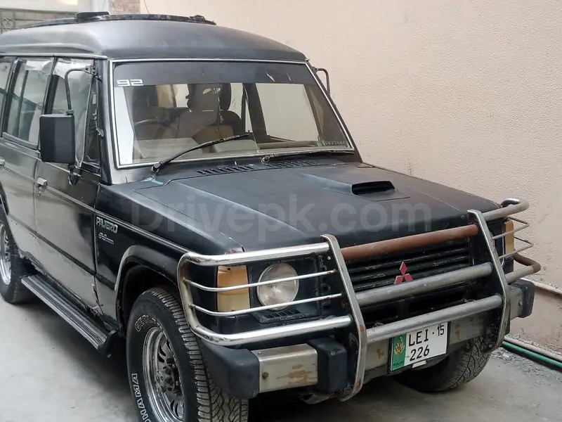 Mitsubishi Pajero 1989