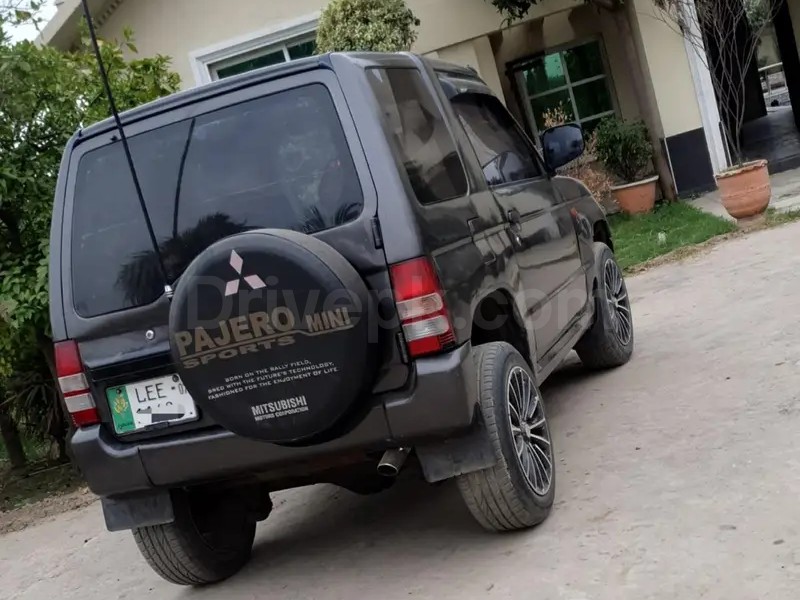 Mitsubishi Pajero Mini 1995