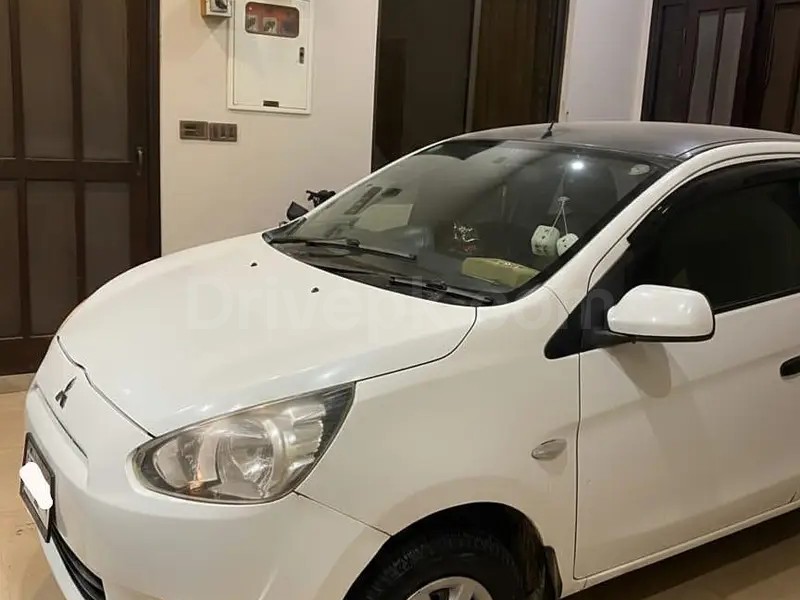 Mitsubishi Mirage 2012