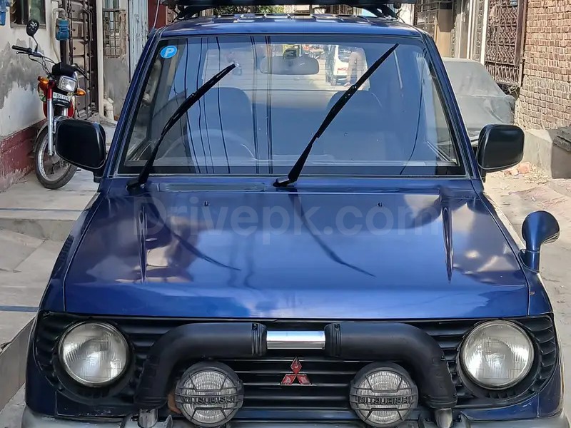 Mitsubishi Pajero Mini 1999