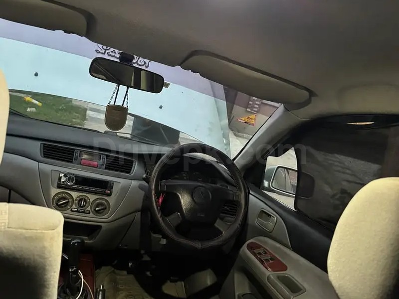 Mitsubishi Lancer 2005