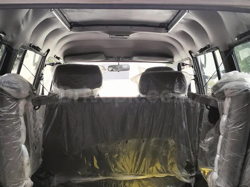 Mitsubishi Pajero 1990