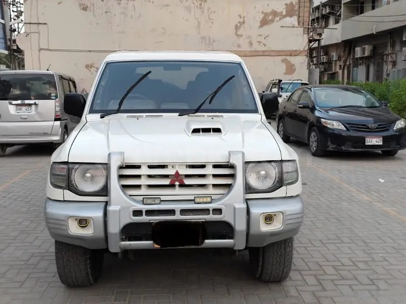 Mitsubishi Pajero 1988