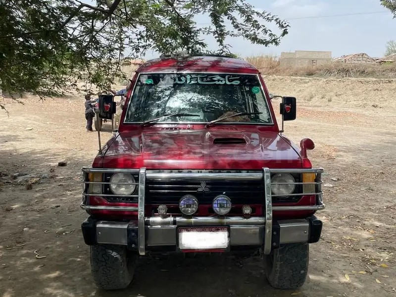 Mitsubishi Pajero 1988