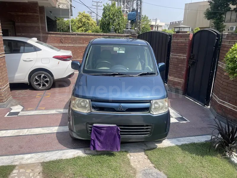 Mitsubishi Ek Wagon 2012