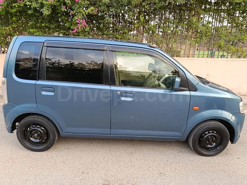 Mitsubishi Ek Wagon 2013