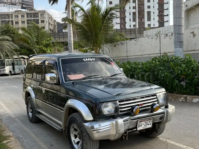 Mitsubishi Pajero 1988