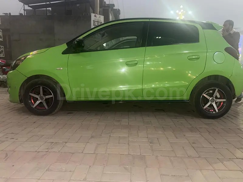 Mitsubishi Mirage 2013
