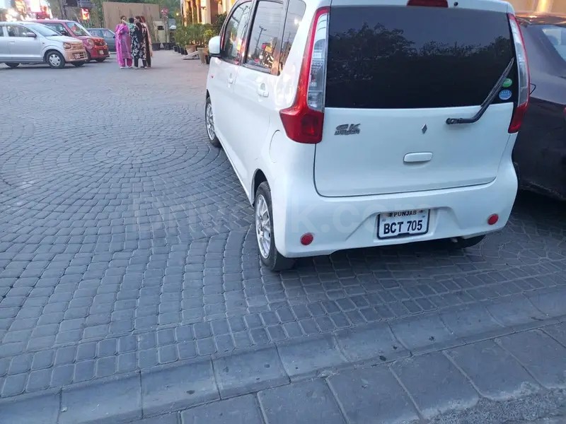 Mitsubishi Ek Wagon 2017