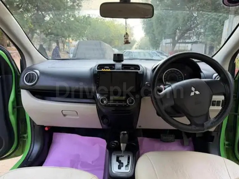 Mitsubishi Mirage 2015
