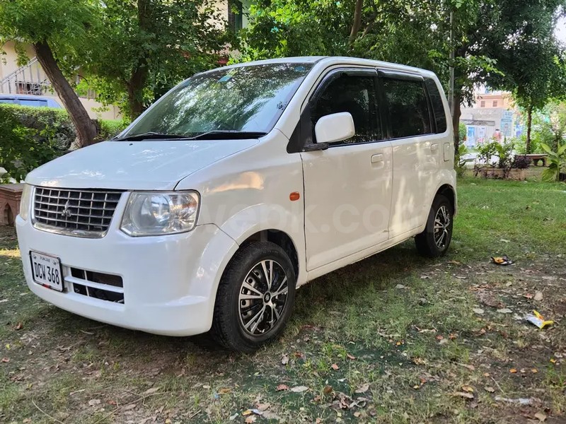 Mitsubishi Ek Wagon 2012
