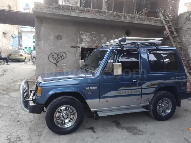 Mitsubishi Pajero 1985