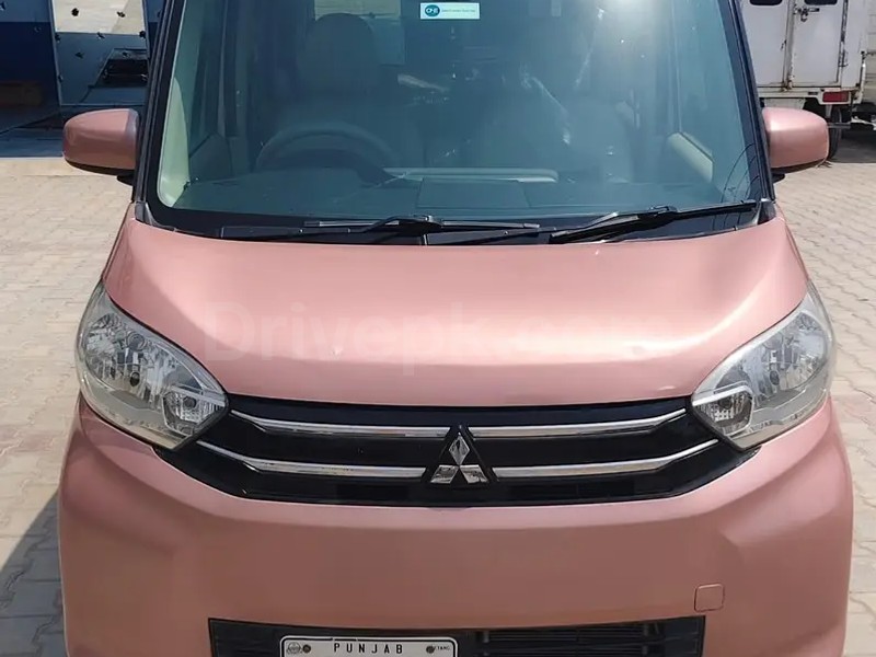 Mitsubishi EK Space Custom 2015