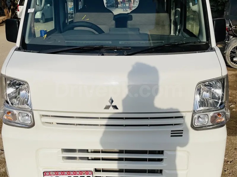 Mitsubishi Minicab Bravo 2021