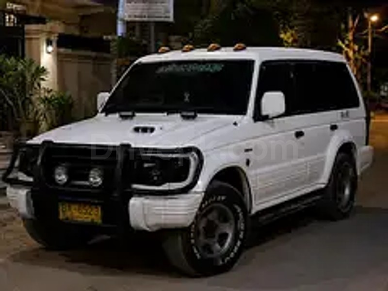 Mitsubishi Pajero 1986