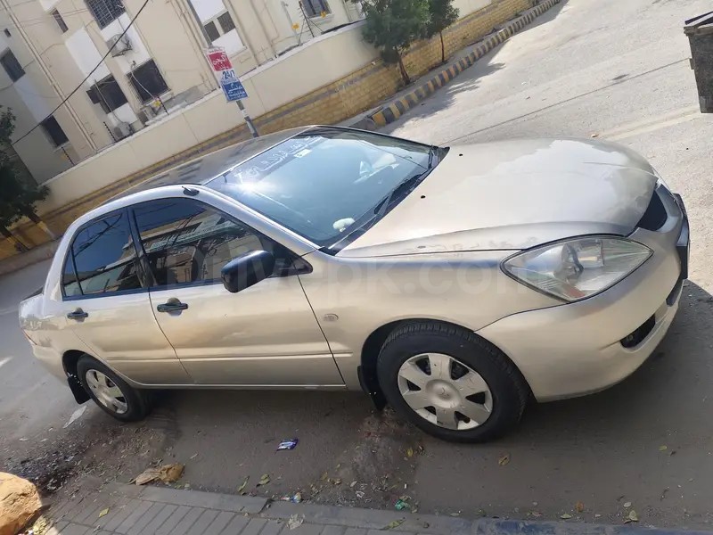 Mitsubishi Lancer 2005