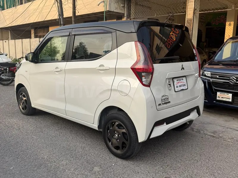 Mitsubishi Ek Wagon 2021