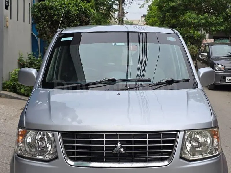 Mitsubishi Ek Wagon 2011