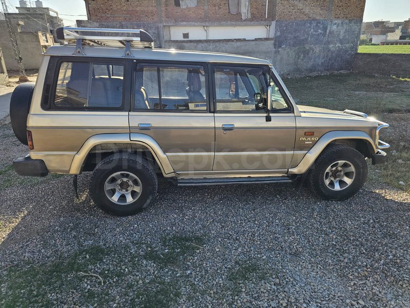 Mitsubishi Pajero Super Exceed 3.0 1984 for sale