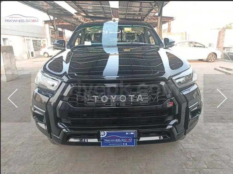 Toyota HiluxRevo 2025 for sale