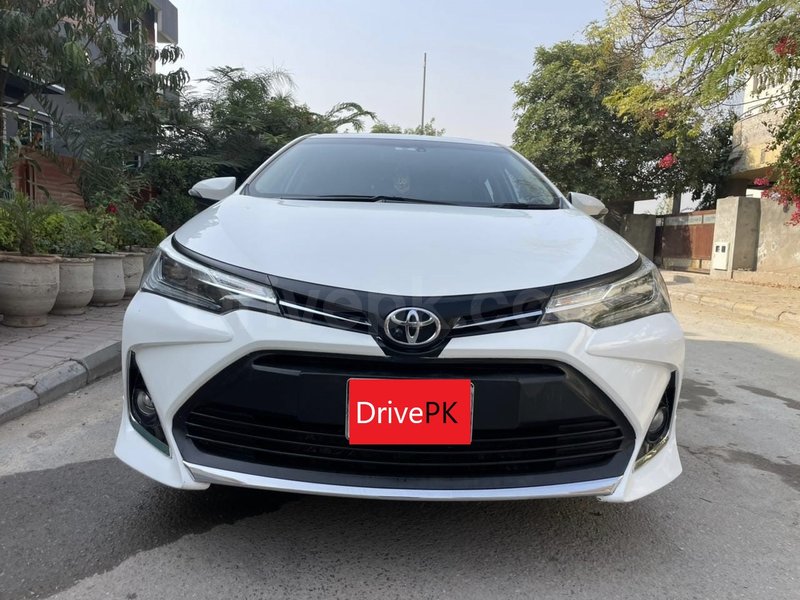 Toyota Corolla Altis Grande CVT-i 1.8 2018 for sale