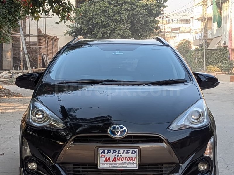 Toyota Aqua X Urban 2015 for sale