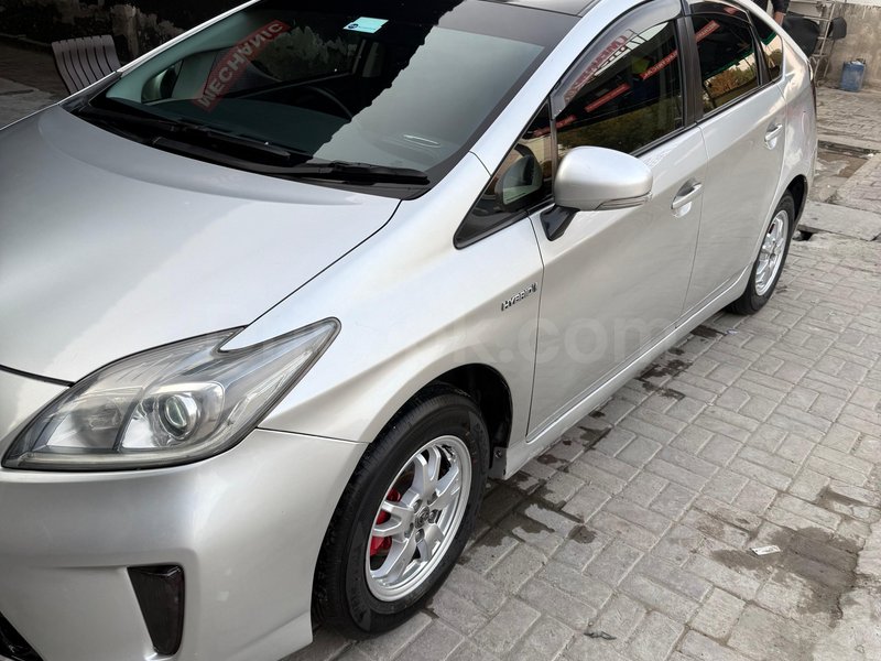 Toyota Prius S LED Edition 1.8 2012 for sale