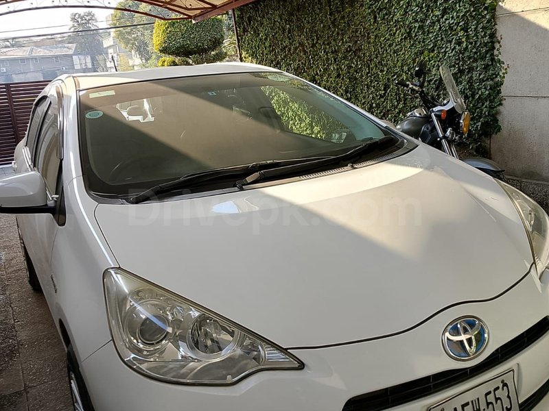 Toyota Aqua S 2014 for sale