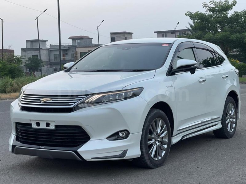 Toyota Harrier Hybrid Premium Advanced Package 2015 for sale
