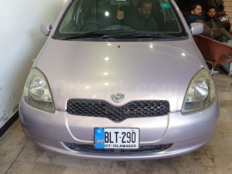 Toyota Vitz F 1.0 2000 for sale
