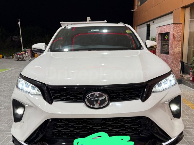 Toyota Fortuner Legender 2022 for sale