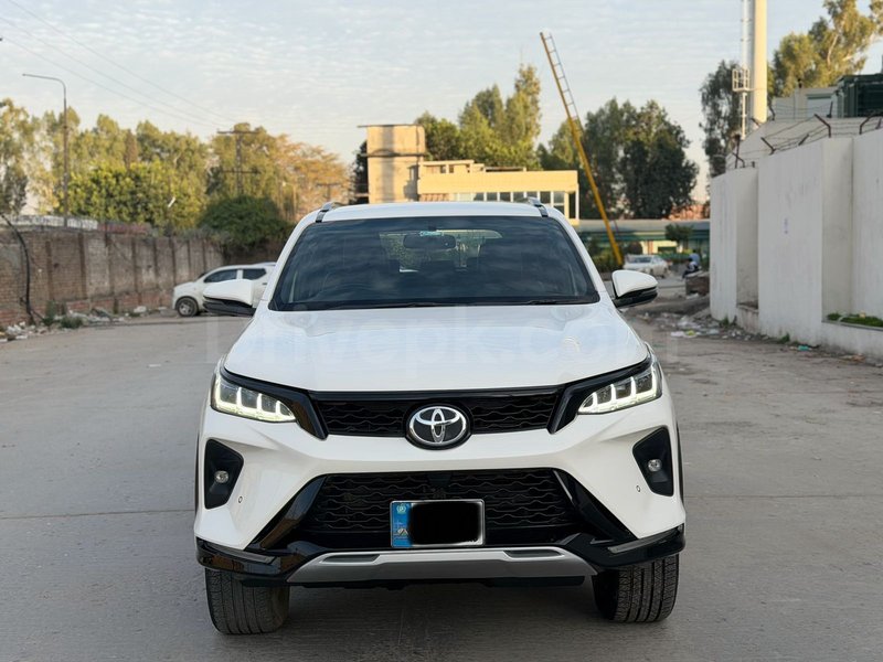 Toyota Fortuner Legender 2022 for sale