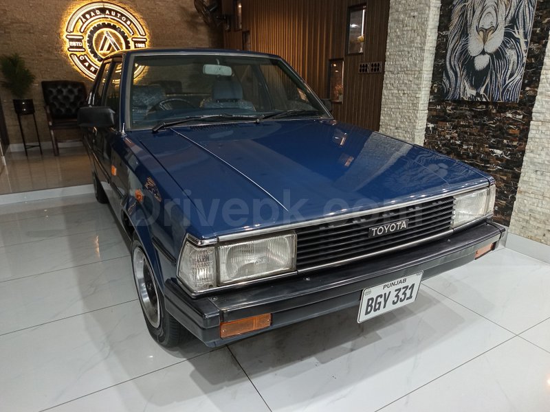 Toyota carolla 1983 for sale