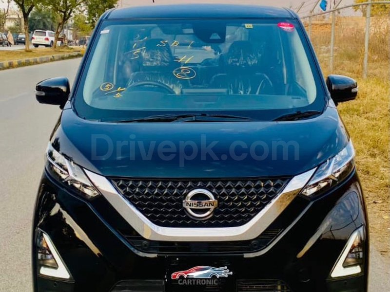 Nissan Dayz Highway Star S hybrid X pro pilot 2025 for sale