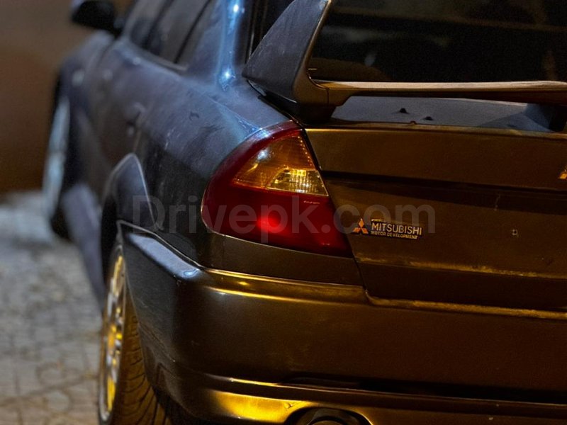 Mitsubishi Lancer 2000 for sale