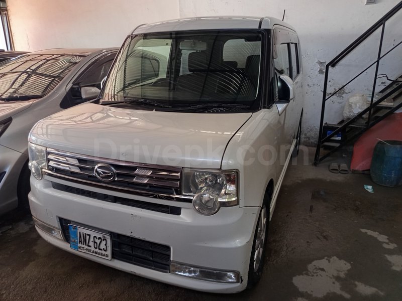 Daihatsu Move Conte Custom RS 2015 for sale