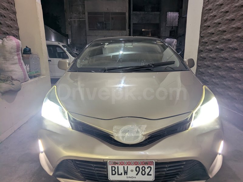 Toyota Vitz F 1.0 2015 for sale