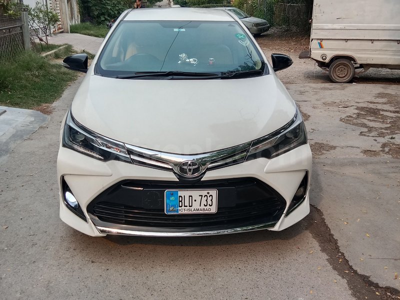 Toyota altis 2015 for sale