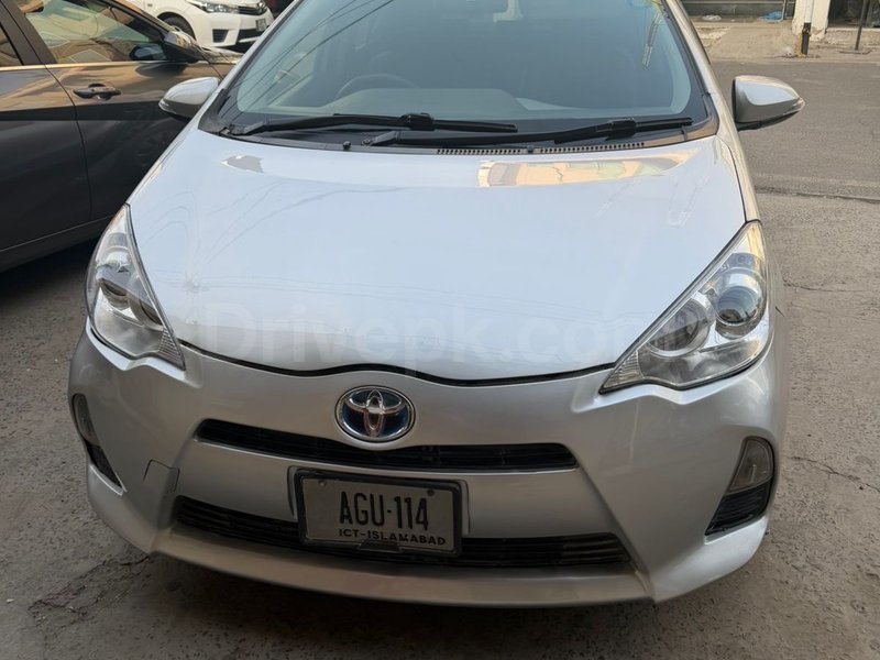 Toyota Aqua L 2014 for sale