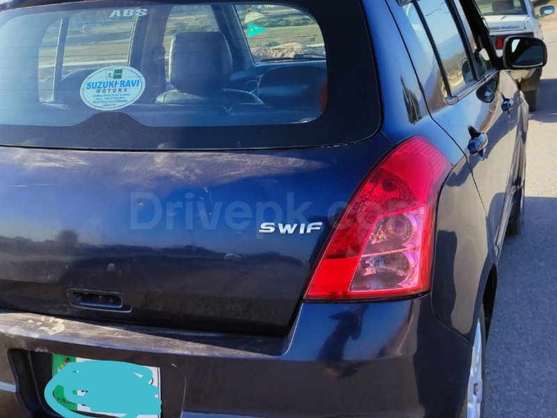 Suzuki Swift DLX 1.3 2012 for sale