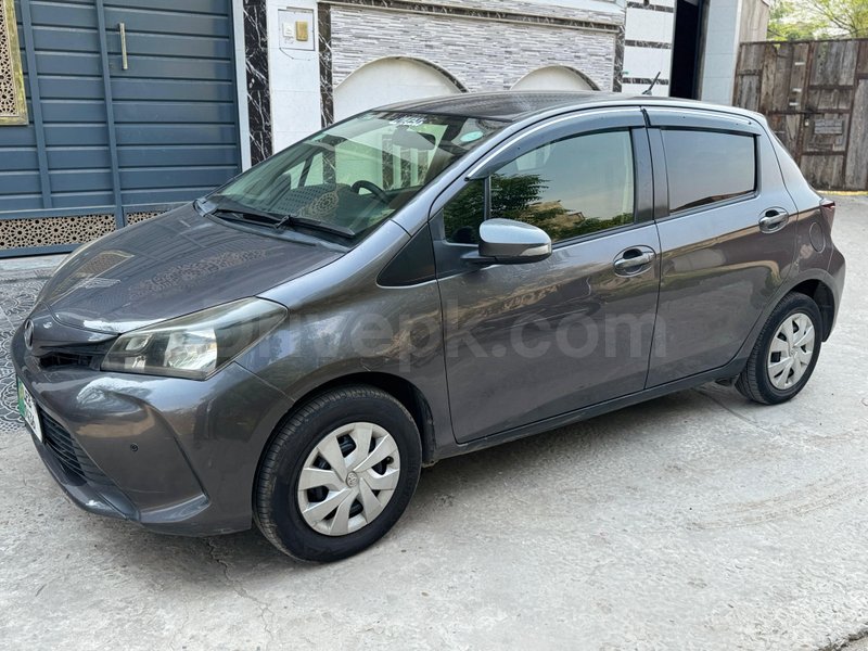 Toyota Vitz F 1.0 2015 for sale