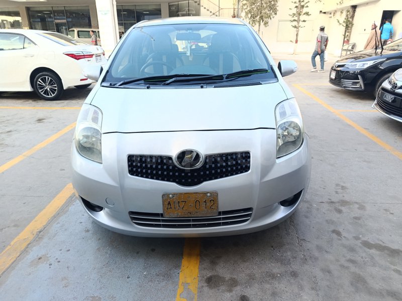 Toyota Vitz B Intelligent Package 1.0 2005 for sale