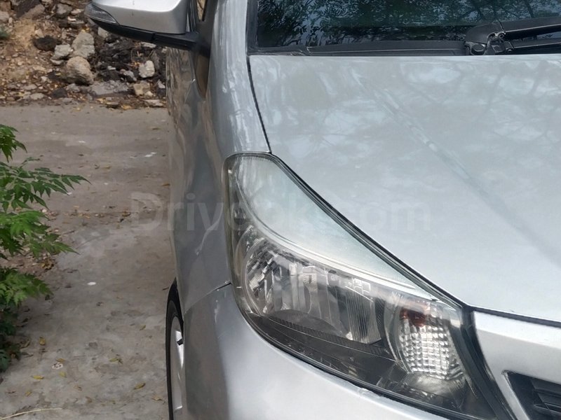 Toyota vitiz 2013 for sale