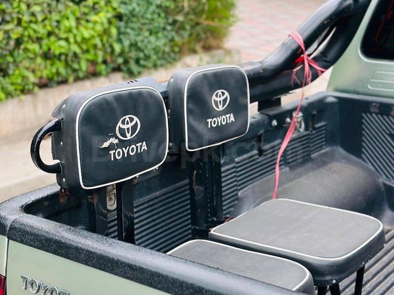 Toyota Hilux D-4D Automatic 2005 for sale