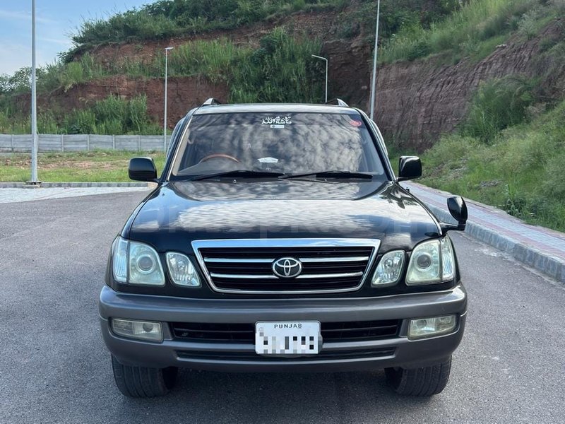 Toyota Land Cruiser Cygnus 2002 for sale