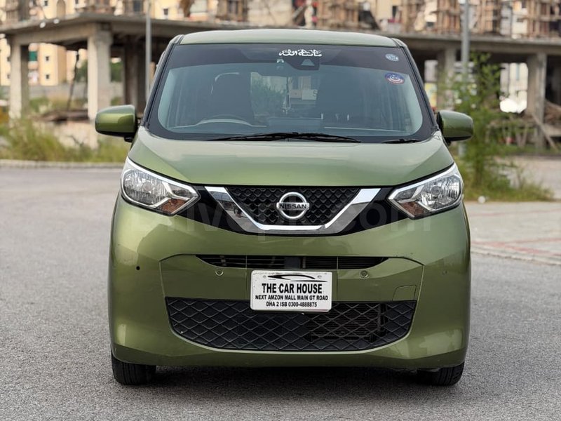 Nissan Dayz Highway Star S hybrid X pro pilot 2022 for sale