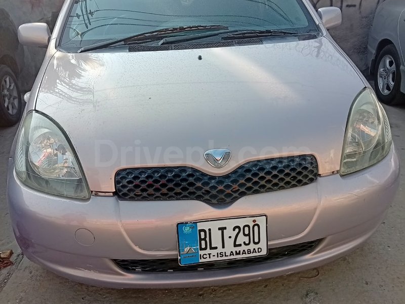 Toyota Vitz 2000 for sale